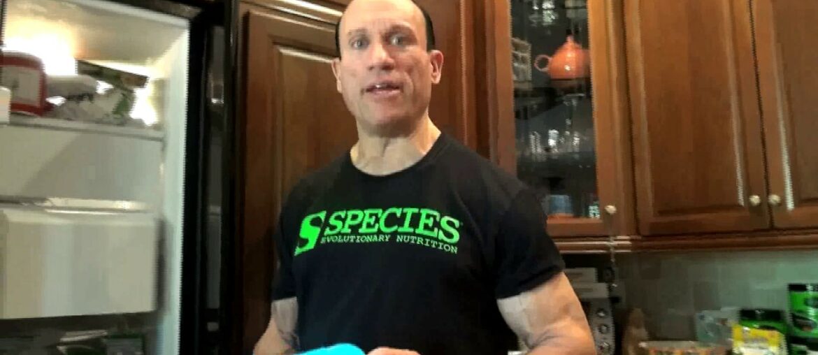 Vitamin Injections, Food Innovations & Reptiles: Dave Palumbo's 'My Life'-  Episode 2