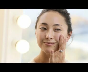 How To: Apply Vitamin Enriched Face Base ¦ Be Your Own Makeup Artist