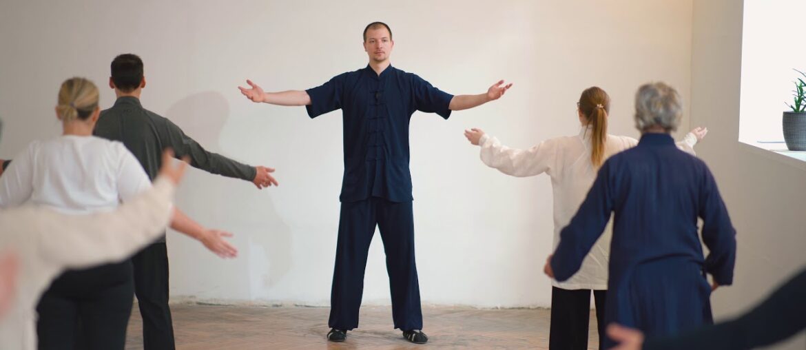 Qi Gong Against Corona Virus - Strengthen Immune System - Ba Duan Jin