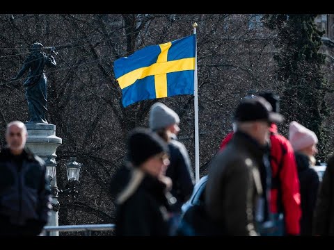 Covid-19: Sweden's herd immunity gamble