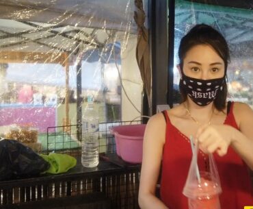 The Most Beautiful Street Vendor in Thailand, COVID19 can't conceal her Beautiful Face