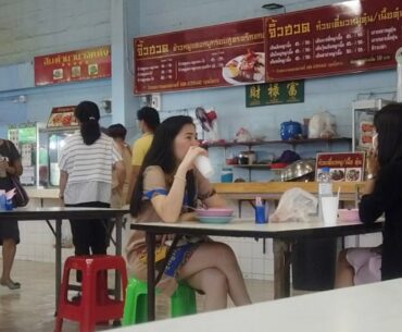 Office Workers' Lunch Time in Bangkok, no more COVID19??