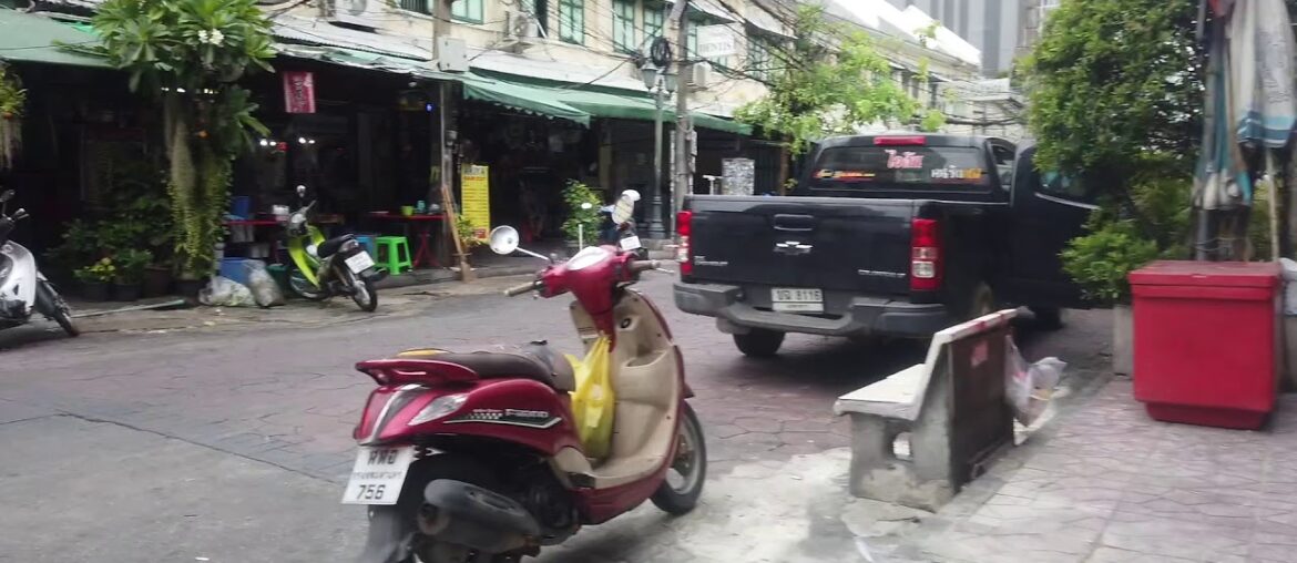 Bangkok Khaosan Road is still quiet in the middle of June, 2020