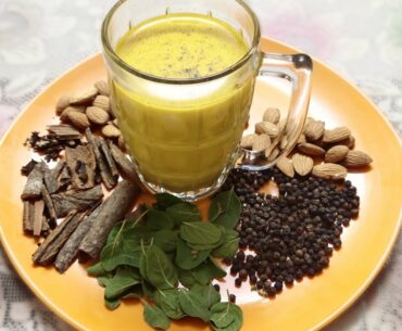 Fight Coronavirus: Immunity Booster Drink | Golden Milk |  Ayurvedic Recipe