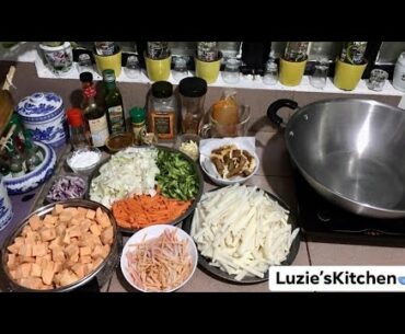 LUMPIANG HUBAD WITH GARLICKY PEANUT SAUCE | MADE WITH HEALTHY INGREDIENTS