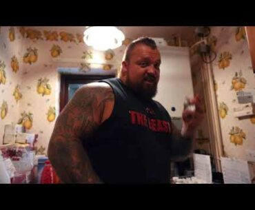 Eddie Hall takes world's first 3D printed Vitamin; Nourished!