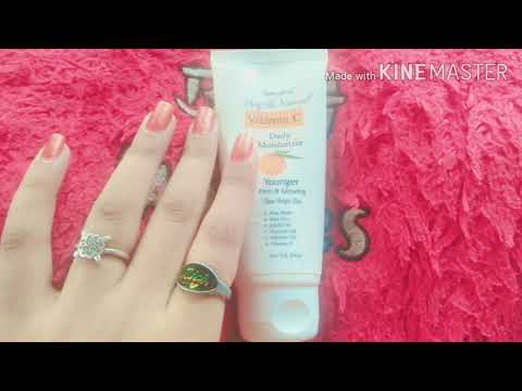 Vitamin C Moisturizer Review//Pure n Natural//Natvalco//Best Moisturizer //Daily Moisturizer//