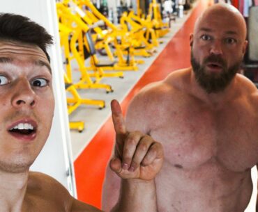 Paul zeigt mir sein GYM!