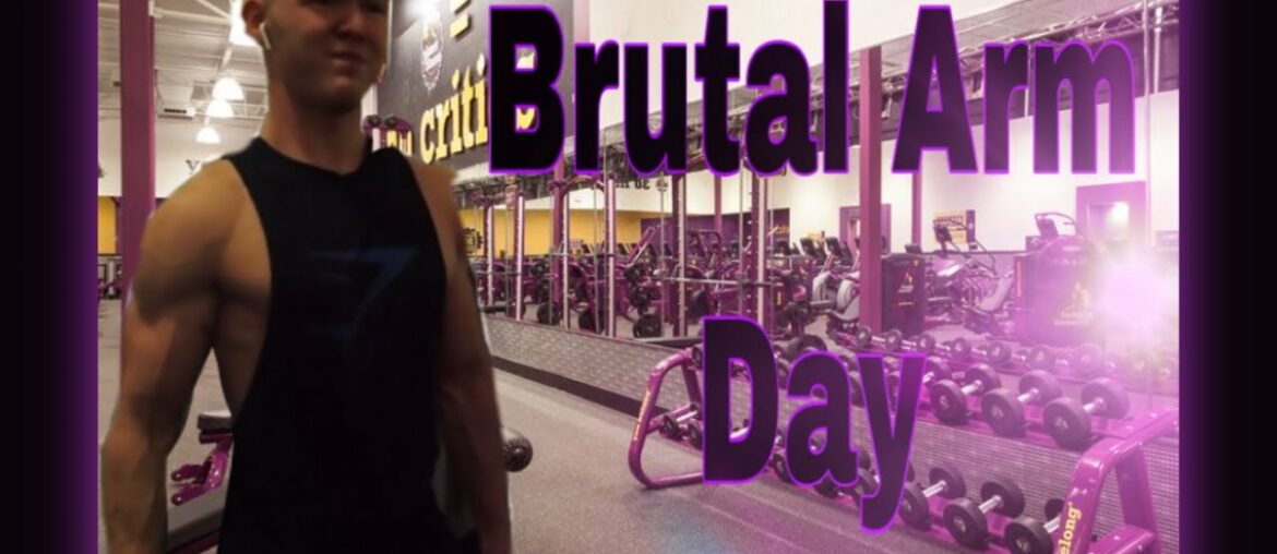 BodyBuilder Gets a Crazy Pump at Planet Fitness(Best Arm Day Workout)