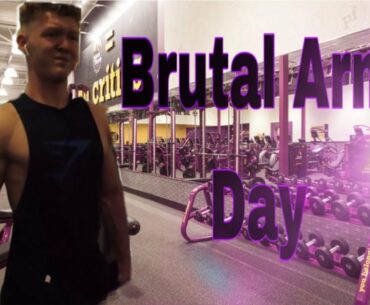 BodyBuilder Gets a Crazy Pump at Planet Fitness(Best Arm Day Workout)