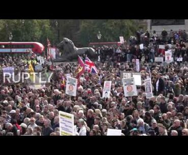 UK: Protesters pack Trafalgar Square to decry new coronavirus restrictions