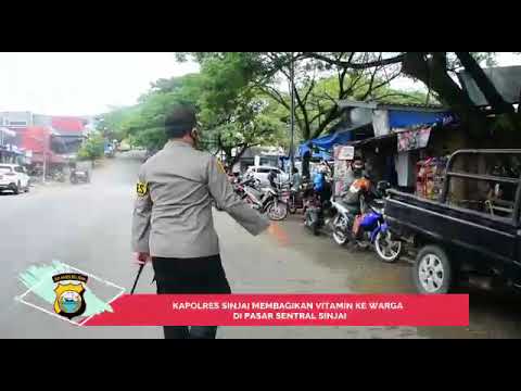 Kapolres Sinjai Bagi Vitamin di Masa Pendemi Covid-19