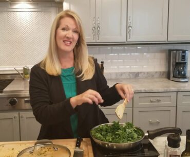 How to Make Sauteed Kale - Wellness Wednesdays with Cindy Santa Ana