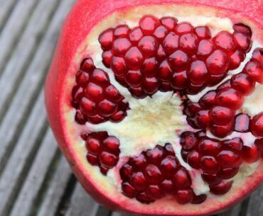 Calories In Pomegranate | Nutrition Facts And Health Benefits | Pomegranate Benefits For Weight Loss