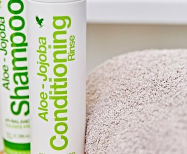 Aloe Jojoba shampoo & Conditioner #wellnessessentialsindia #haircare #aloevera #naturalshampoo