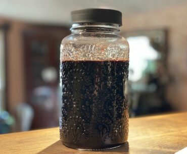 Homemade Elderberry Syrup