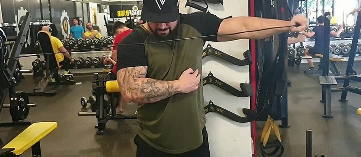 SHOULDER WORKOUT HITTING EVERY ANGLE IN GIBRALTAR STAMINO FITNESS