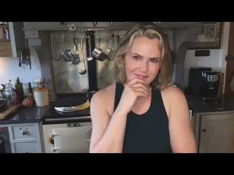 Pilates and fitness updates with Liz Earle | Liz Earle Wellbeing