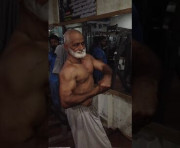 MASHALLAH 80 Years Old Man Do Gym And Bodybuilding Posing At gym , Gym lovers , Gym motivation video