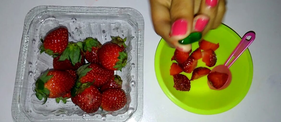 How To Get Clear Beautiful Skin with Strawberry And Vitamin E Capsule Face Pack