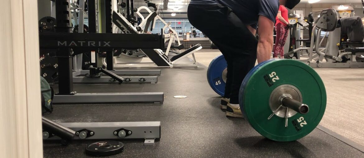 275 lbs x 11 REPS DEADLIFT